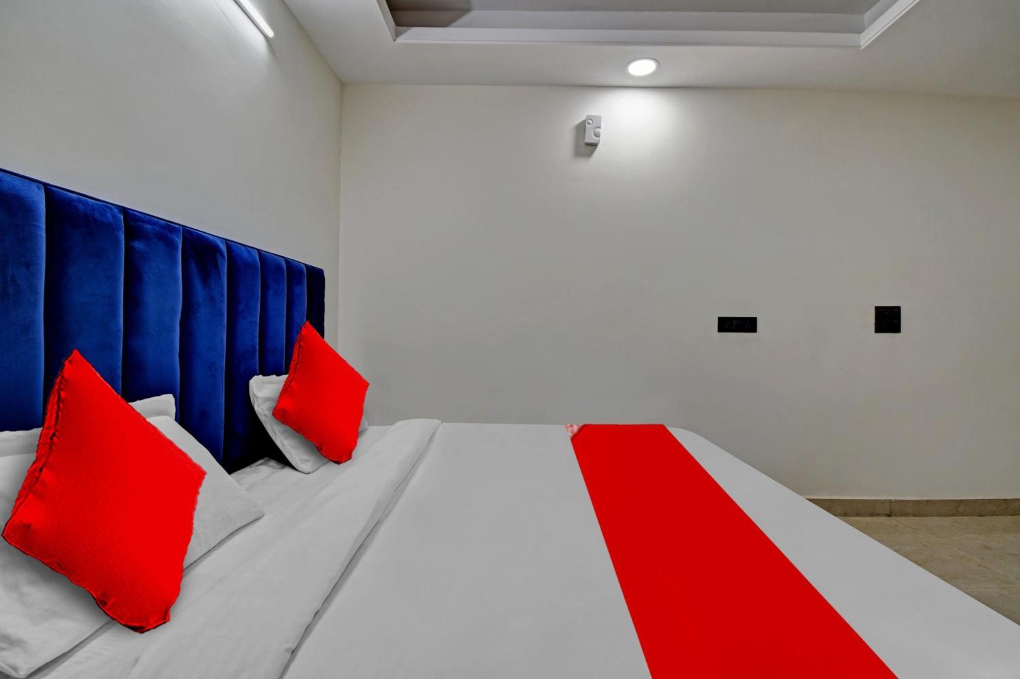 Hotel O Sai Kripa Stay New Delhi Bagian luar foto