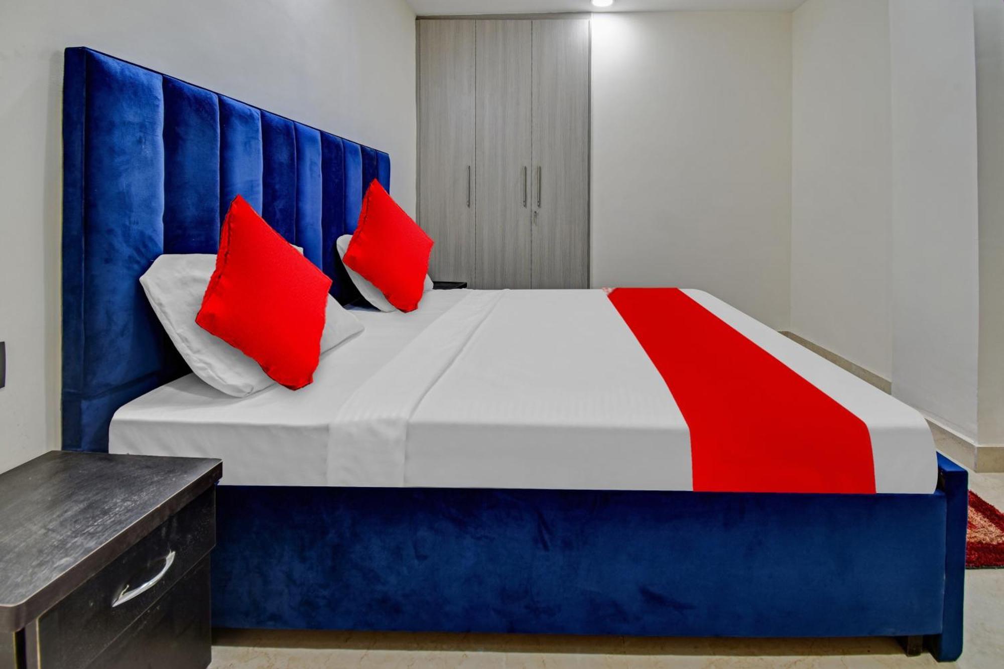 Hotel O Sai Kripa Stay New Delhi Bagian luar foto